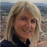 Diplomata in lingue, da 35 anni uso regolarmente Inglese, francese, tedesco poichè regolarmente impegnata nel turismo: contrattazione, assistenza ai clienti in qualsiasi paese del mondo